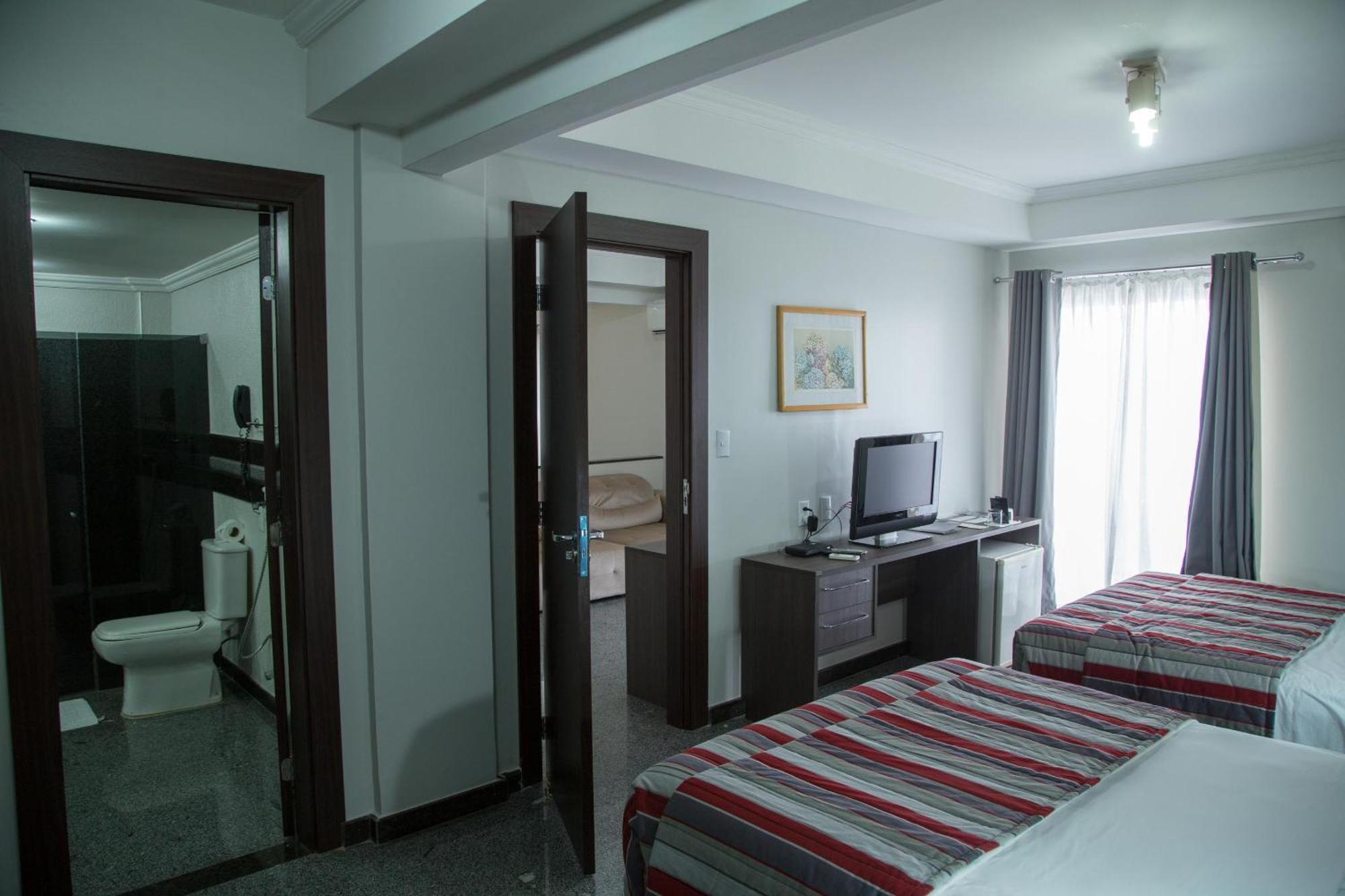 Da Vinci Hotel & Conventions มาเนาส์ ห้อง รูปภาพ