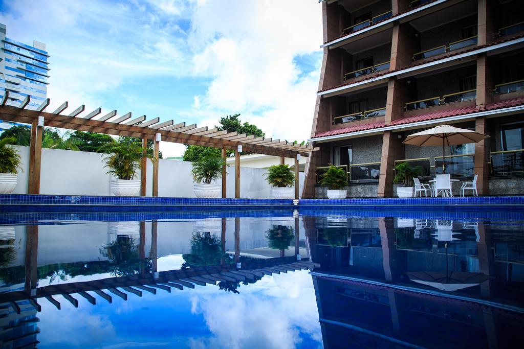 Da Vinci Hotel & Conventions มาเนาส์ ภายนอก รูปภาพ