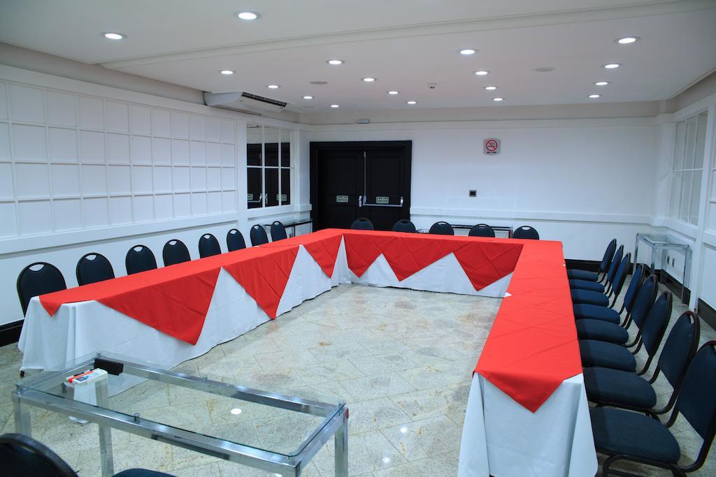 Da Vinci Hotel & Conventions มาเนาส์ ภายนอก รูปภาพ